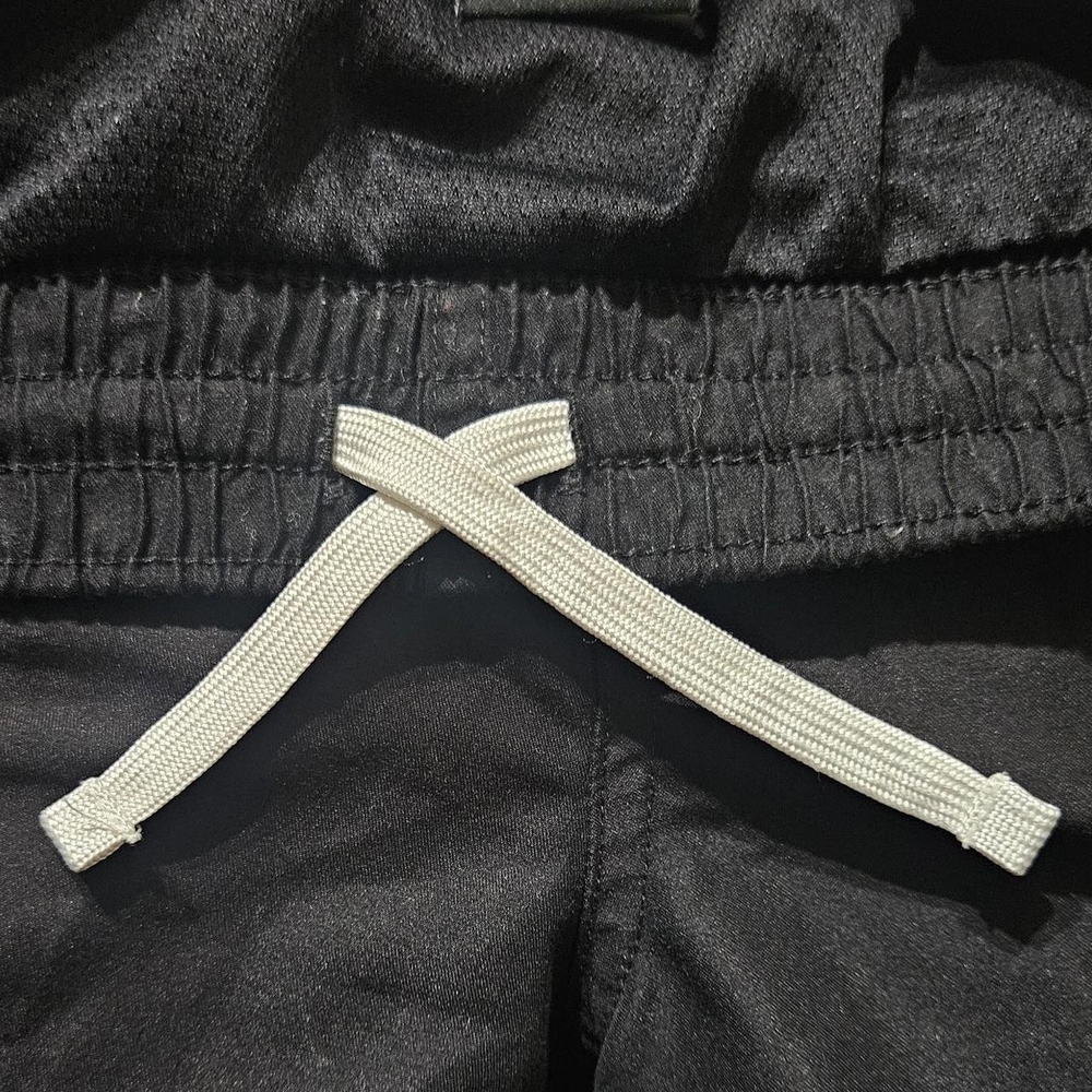 Nike Kids Black Shorts with Logo - Picture 5 of 8